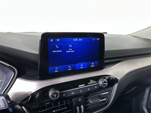 Used 2022 Ford Escape SE w/ SE Sport Appearance Package image 14