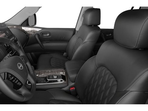 Used 2022 Nissan Armada Platinum w/ Captain's Chairs Package RWD image 4