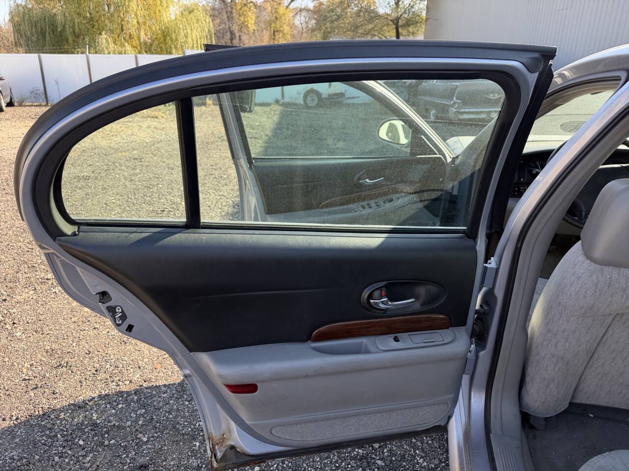 Used 2004 Buick Le Sabre Custom FWD image 22