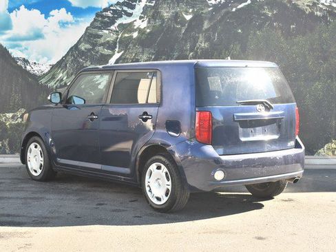 Used 2008 Scion xB image 9
