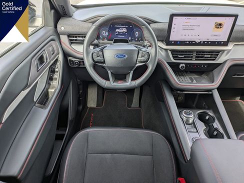 Certified 2025 Ford Explorer ST RWD image 21