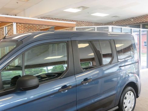 Used 2022 Ford Transit Connect XL FWD image 67