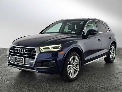 Used 2020 Audi Q5 2.0T Premium Plus w/ Premium Plus Package image 5