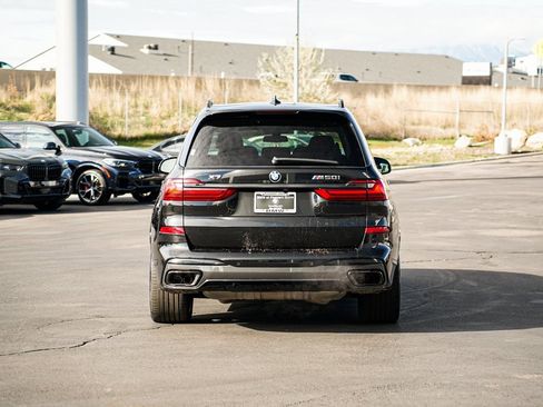 Used 2022 BMW X7 M50i image 6