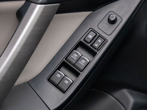 Used 2018 Subaru Forester 2.5i Limited w/ Popular Package #2 image 14