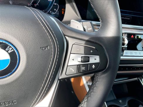 Used 2023 BMW X5 xDrive45e w/ Executive Package AWD/4WD image 19