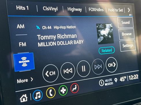 Certified 2022 Chevrolet Traverse LT w/ LPO, Floor Liner Package image 21