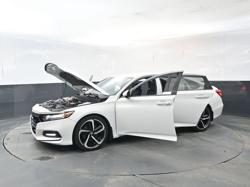Used 2018 Honda Accord Sport image 31