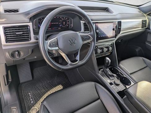 Used 2022 Volkswagen Atlas Cross Sport SE AWD/4WD image 10