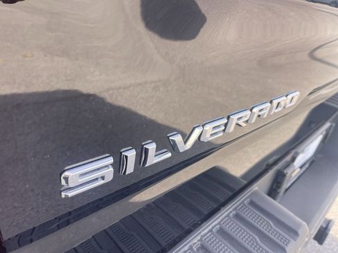 Used 2024 Chevrolet Silverado 1500 High Country w/ High Country Premium Package image 12