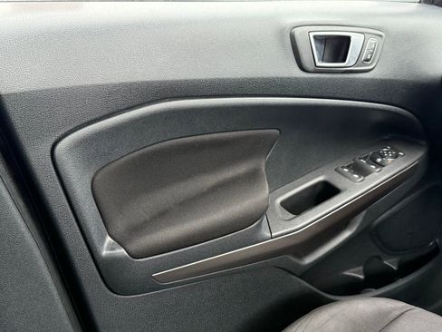 Used 2019 Ford EcoSport SE image 30