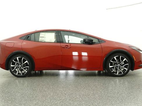 New 2026 Toyota Prius Plug-In Hybrid image 27