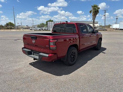 Used 2024 Nissan Frontier SV RWD image 7