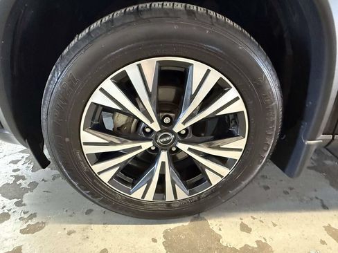 Used 2023 Nissan Rogue SV AWD/4WD image 20