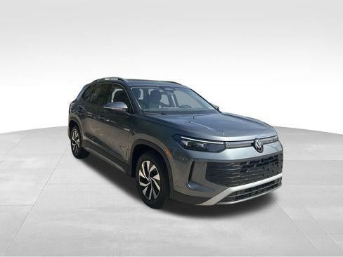 New 2026 Volkswagen Tiguan S FWD image 7