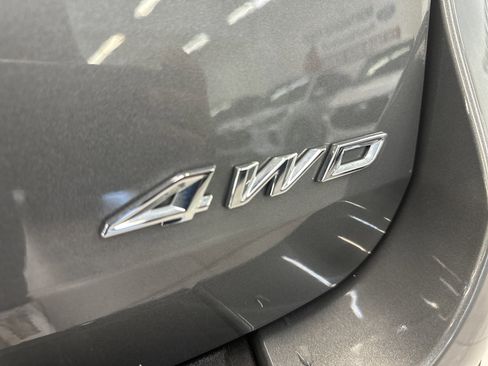 Certified 2022 Ford Explorer XLT w/ Equipment Group 202A image 10