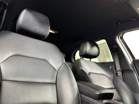 Certified 2019 Mercedes-Benz GLA 250 image 19