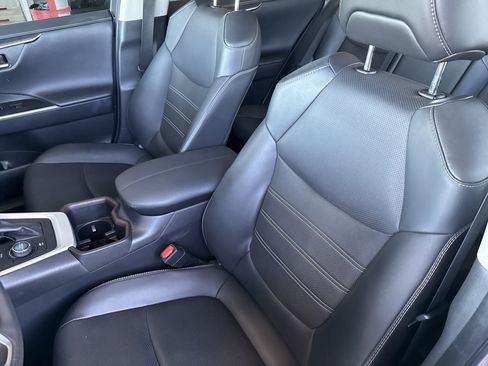 Used 2024 Toyota RAV4 Limited image 22