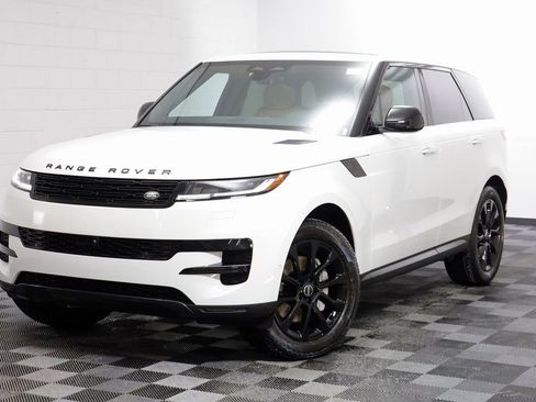 Used 2024 Land Rover Range Rover Sport SE image 1