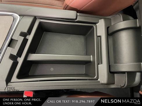 Used 2018 Buick Enclave Avenir w/ Avenir Technology Package image 34