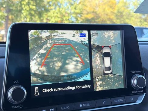 New 2025 Nissan Sentra SR image 26