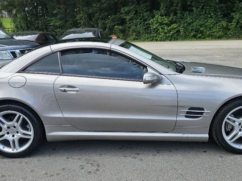 Used 2007 Mercedes-Benz SL 550 w/ AMG Sport Pkg image 7
