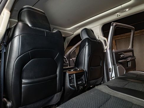 Used 2022 RAM 1500 Laramie image 24