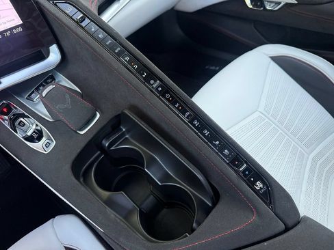 Used 2023 Chevrolet Corvette Stingray Premium Conv w/ Z51 Performance Package RWD image 13