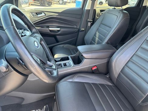 Used 2017 Ford Escape Titanium image 23