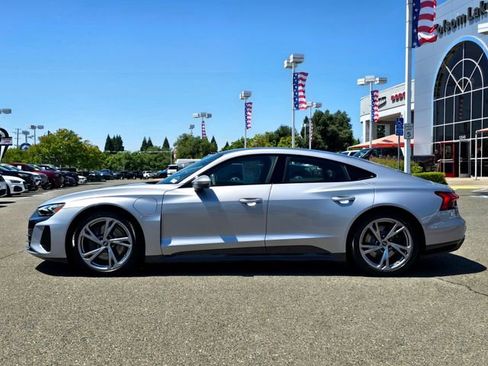 Used 2022 Audi e-tron GT Premium Plus AWD/4WD image 8