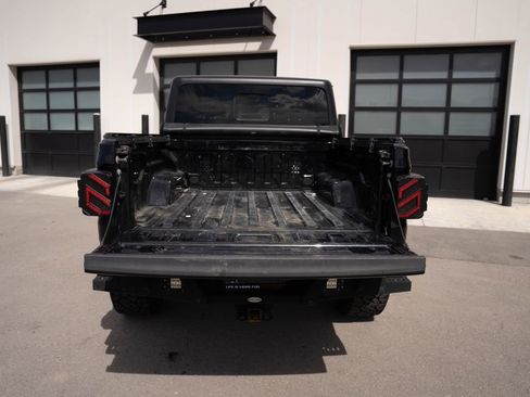 Used 2021 Jeep Gladiator Overland w/ Uconnect 4C Nav & Sound Group AWD/4WD image 10