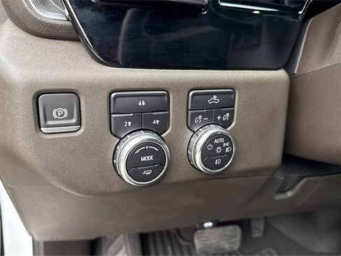 Used 2024 GMC Sierra 2500 SLE w/ SLE Convenience Package image 15
