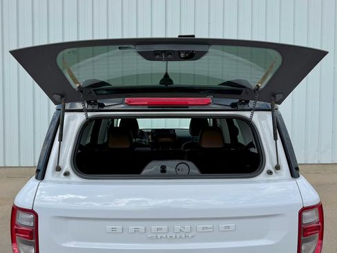 Used 2025 Ford Bronco Sport Outer Banks AWD/4WD image 18
