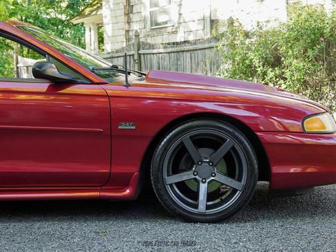 Used 1995 Ford Mustang GT RWD image 11