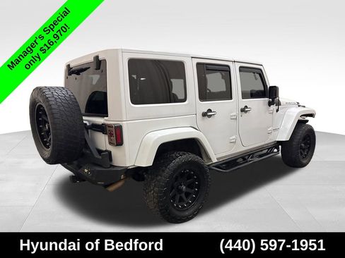 Used 2015 Jeep Wrangler Unlimited Rubicon w/ Dual Top Group AWD/4WD image 5