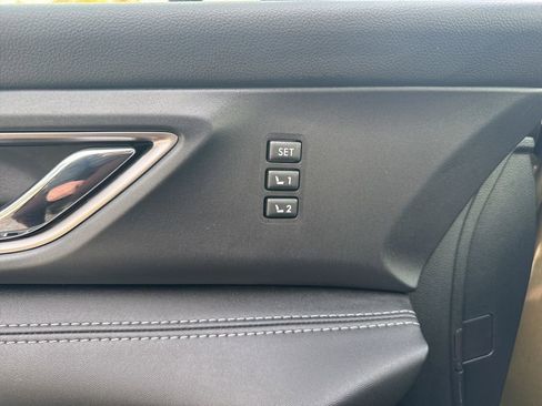 Used 2023 Subaru Ascent Limited image 16