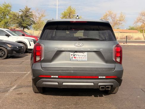 Used 2025 Hyundai Palisade SEL FWD image 5