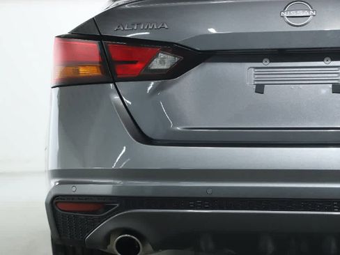 Used 2024 Nissan Altima 2.5 SV w/ SV Premium Package image 43