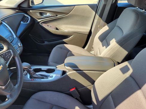 Used 2023 Chevrolet Malibu LT FWD image 30