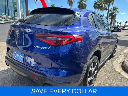 Used 2023 Alfa Romeo Stelvio Sprint RWD image 4
