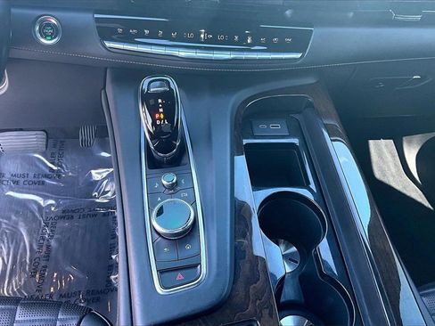 Used 2021 Cadillac Escalade ESV Sport Platinum w/ LPO, ONYX Package image 15