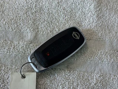 Used 2023 Nissan Rogue SV image 26