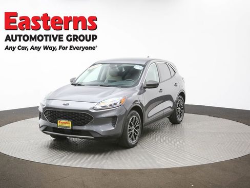 Used 2022 Ford Escape SE w/ Cold Weather Package FWD image 52