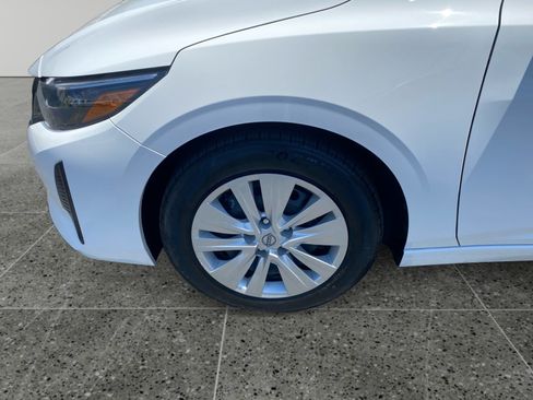 Used 2025 Nissan Sentra S FWD image 14
