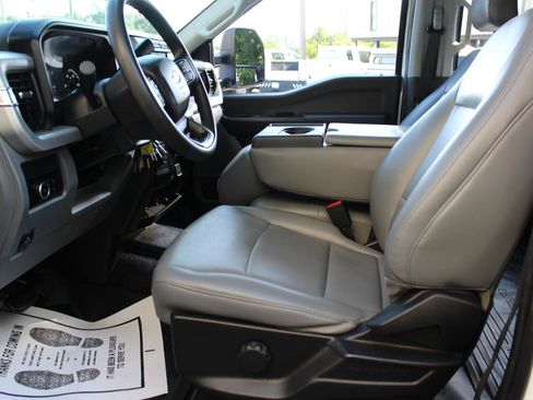 Used 2024 Ford F350 XL w/ XL Chrome Package AWD/4WD image 32