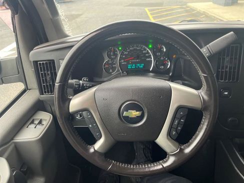 Used 2017 Chevrolet Express 3500 LT w/ LT Preferred Equipment Group image 23