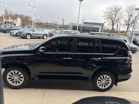 Used 2022 Lexus GX 460 Premium w/ Premium Package AWD/4WD image 5
