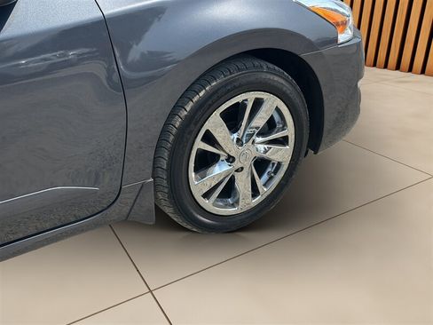 Used 2013 Nissan Altima 2.5 SL w/ Technology Pkg FWD image 60