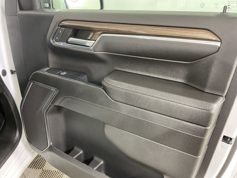 Used 2023 Chevrolet Silverado 1500 LT AWD/4WD image 23