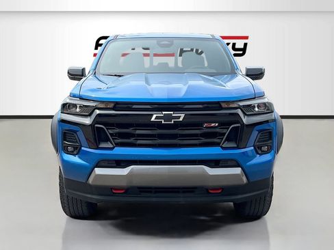 Used 2023 Chevrolet Colorado Z71 w/ Advanced Trailering Package AWD/4WD image 2